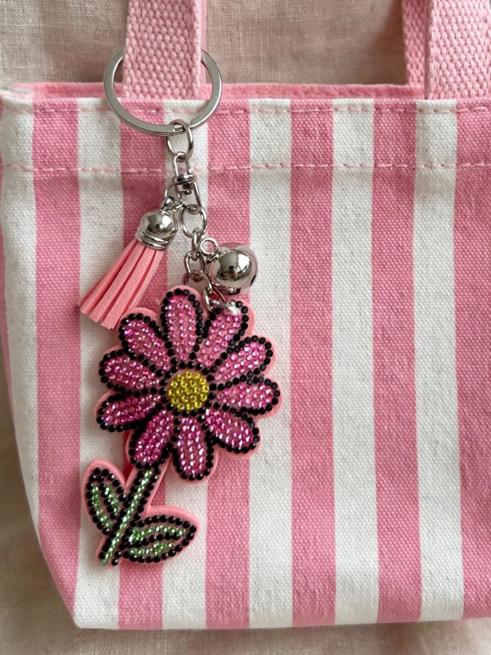 Flower rhinestone bag charm keychains